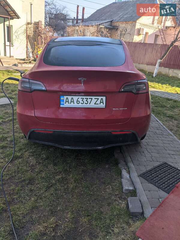 Позашляховик / Кросовер Tesla Model Y 2022 в Києві