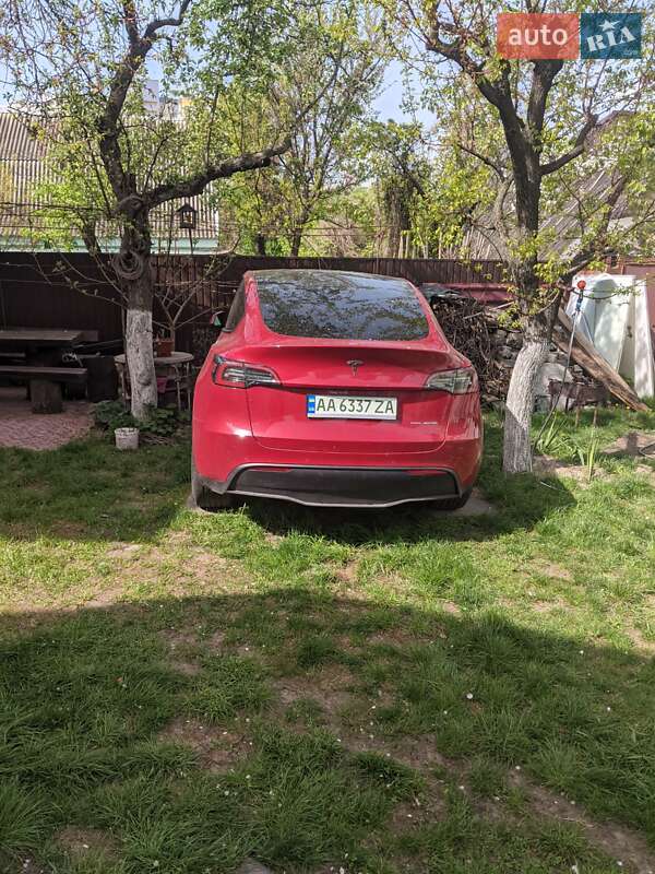 Позашляховик / Кросовер Tesla Model Y 2022 в Києві