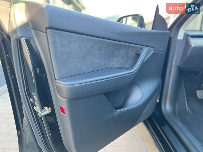 Внедорожник / Кроссовер Tesla Model Y 2022 в Львове фото 31 Внедорожник / Кроссовер Tesla Model Y 2022 в Львове