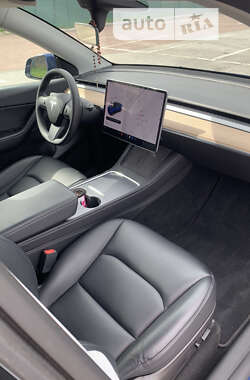 Внедорожник / Кроссовер Tesla Model Y 2022 в 