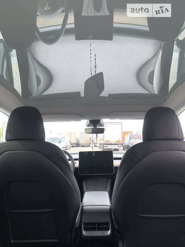 Позашляховик / Кросовер Tesla Model Y 2022 в Львові фото 32 Позашляховик / Кросовер Tesla Model Y 2022 в Львові