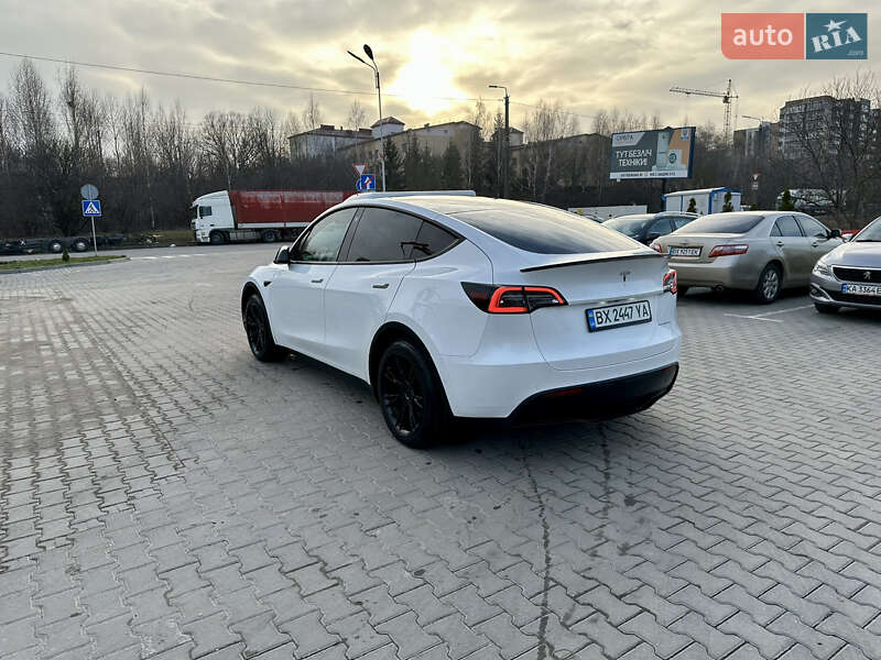 Внедорожник / Кроссовер Tesla Model Y 2021 в Хмельницком