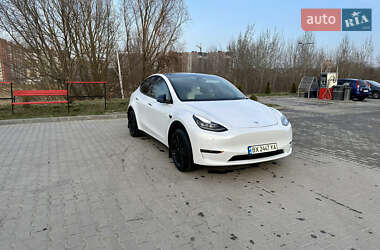 Внедорожник / Кроссовер Tesla Model Y 2021 в Хмельницком