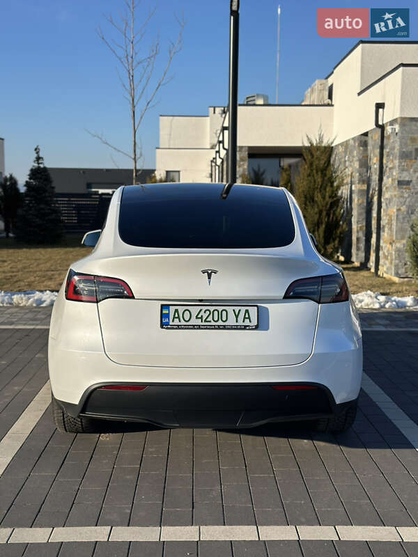 Внедорожник / Кроссовер Tesla Model Y 2022 в Мукачево
