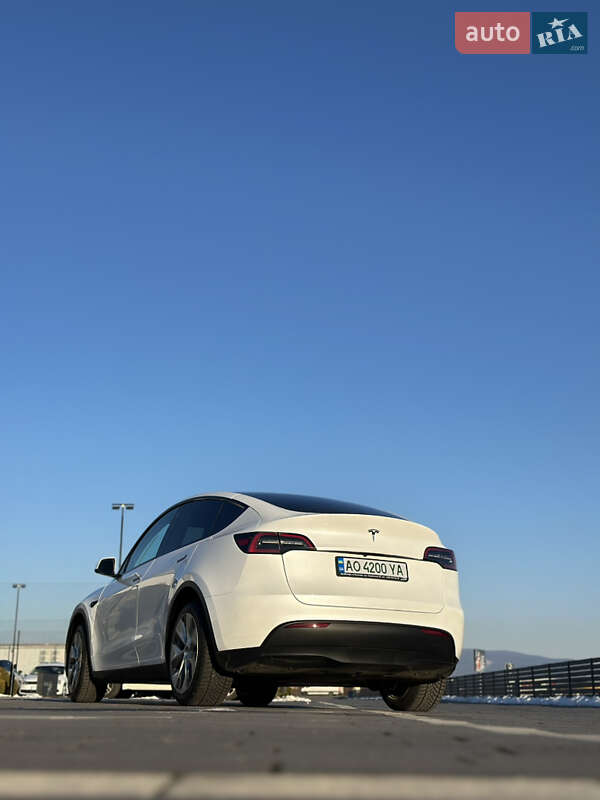 Внедорожник / Кроссовер Tesla Model Y 2022 в Мукачево
