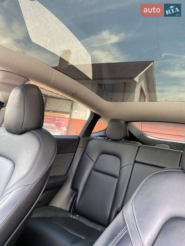 Внедорожник / Кроссовер Tesla Model Y 2021 в Косове