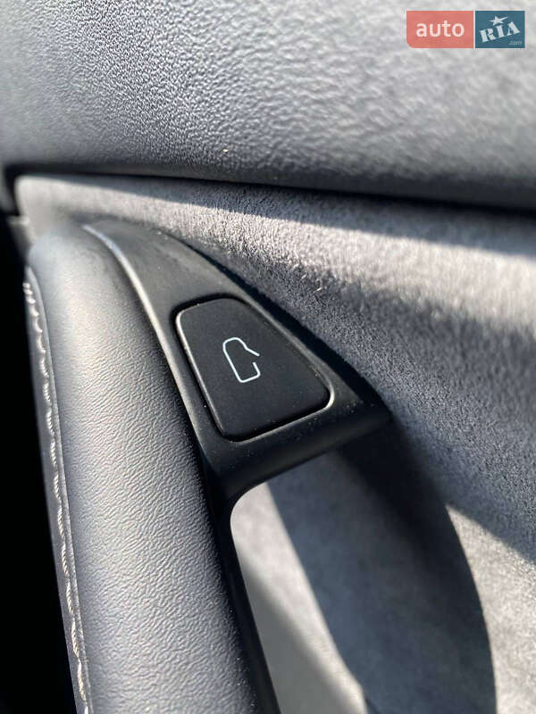 Внедорожник / Кроссовер Tesla Model Y 2021 в Косове