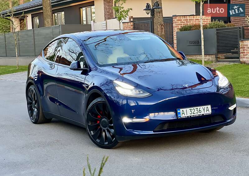 Позашляховик / Кросовер Tesla Model Y 2020 в Києві