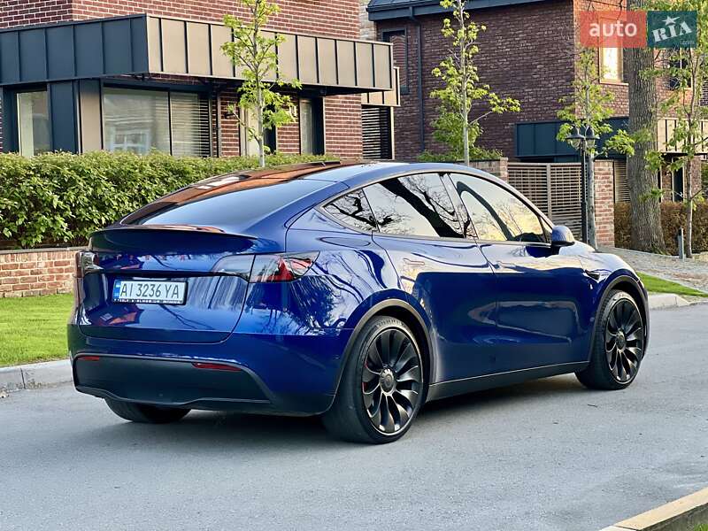 Позашляховик / Кросовер Tesla Model Y 2020 в Києві