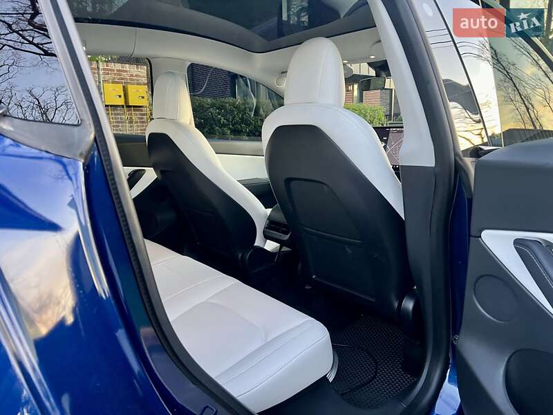 Позашляховик / Кросовер Tesla Model Y 2020 в Києві