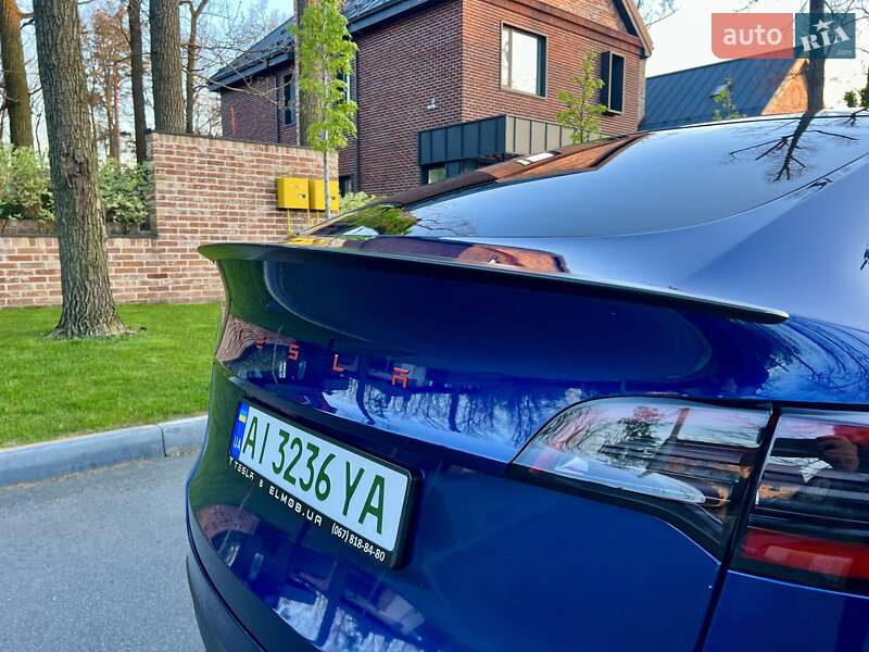 Позашляховик / Кросовер Tesla Model Y 2020 в Києві