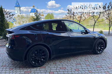 Позашляховик / Кросовер Tesla Model Y 2022 в Нововолинську
