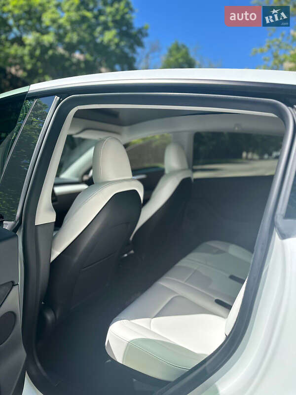 Внедорожник / Кроссовер Tesla Model Y 2023 в Николаеве фото 3 Внедорожник / Кроссовер Tesla Model Y 2023 в Николаеве