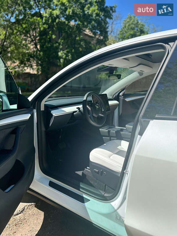 Внедорожник / Кроссовер Tesla Model Y 2023 в Николаеве фото 10 Внедорожник / Кроссовер Tesla Model Y 2023 в Николаеве