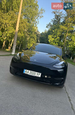 Внедорожник / Кроссовер Tesla Model Y 2021 в 