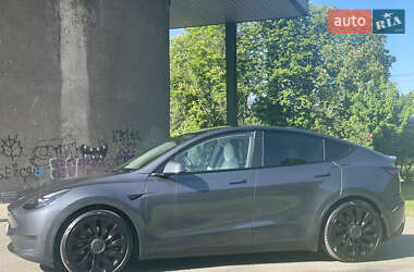 Внедорожник / Кроссовер Tesla Model Y 2022 в Киеве