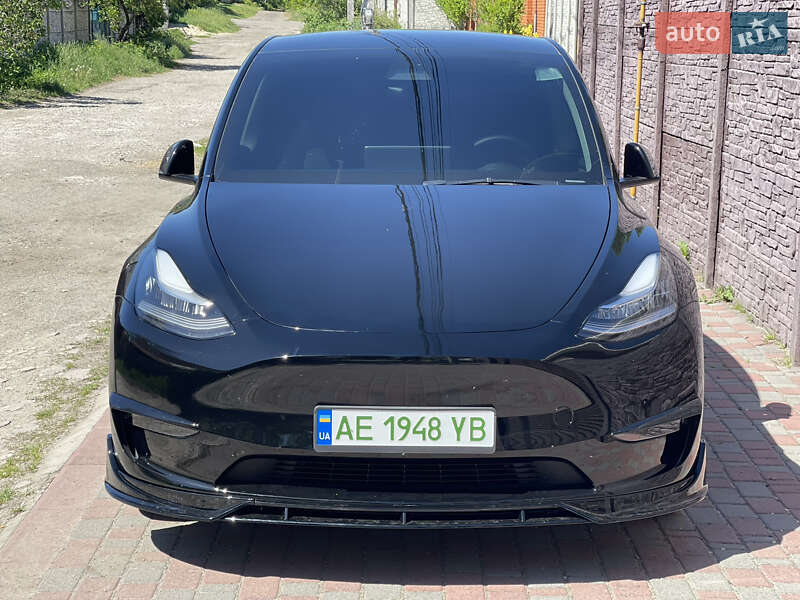Внедорожник / Кроссовер Tesla Model Y 2023 в Днепре