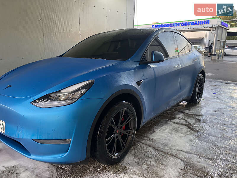 Позашляховик / Кросовер Tesla Model Y 2021 в Києві