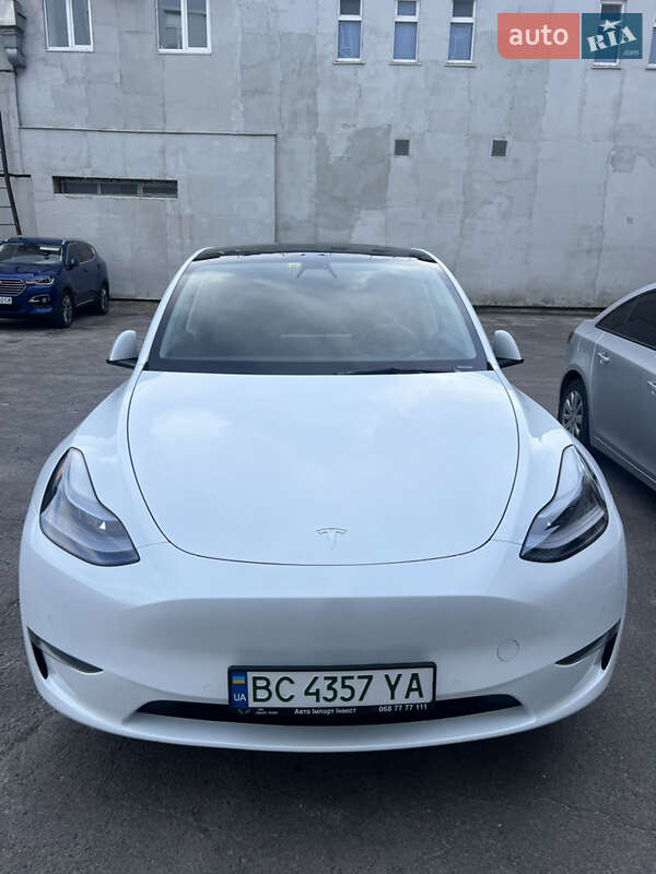 Внедорожник / Кроссовер Tesla Model Y 2022 в Львове