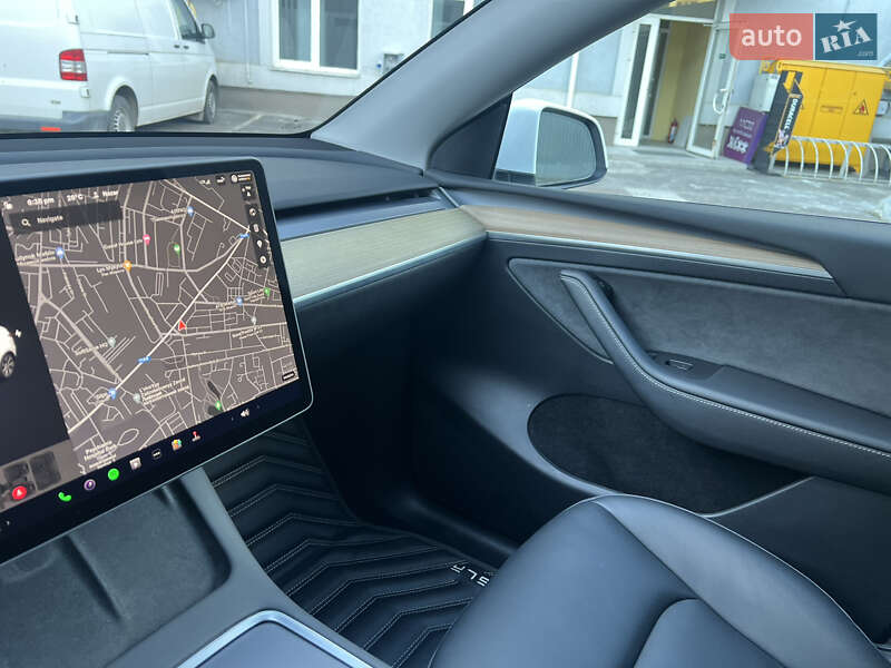 Внедорожник / Кроссовер Tesla Model Y 2022 в Львове