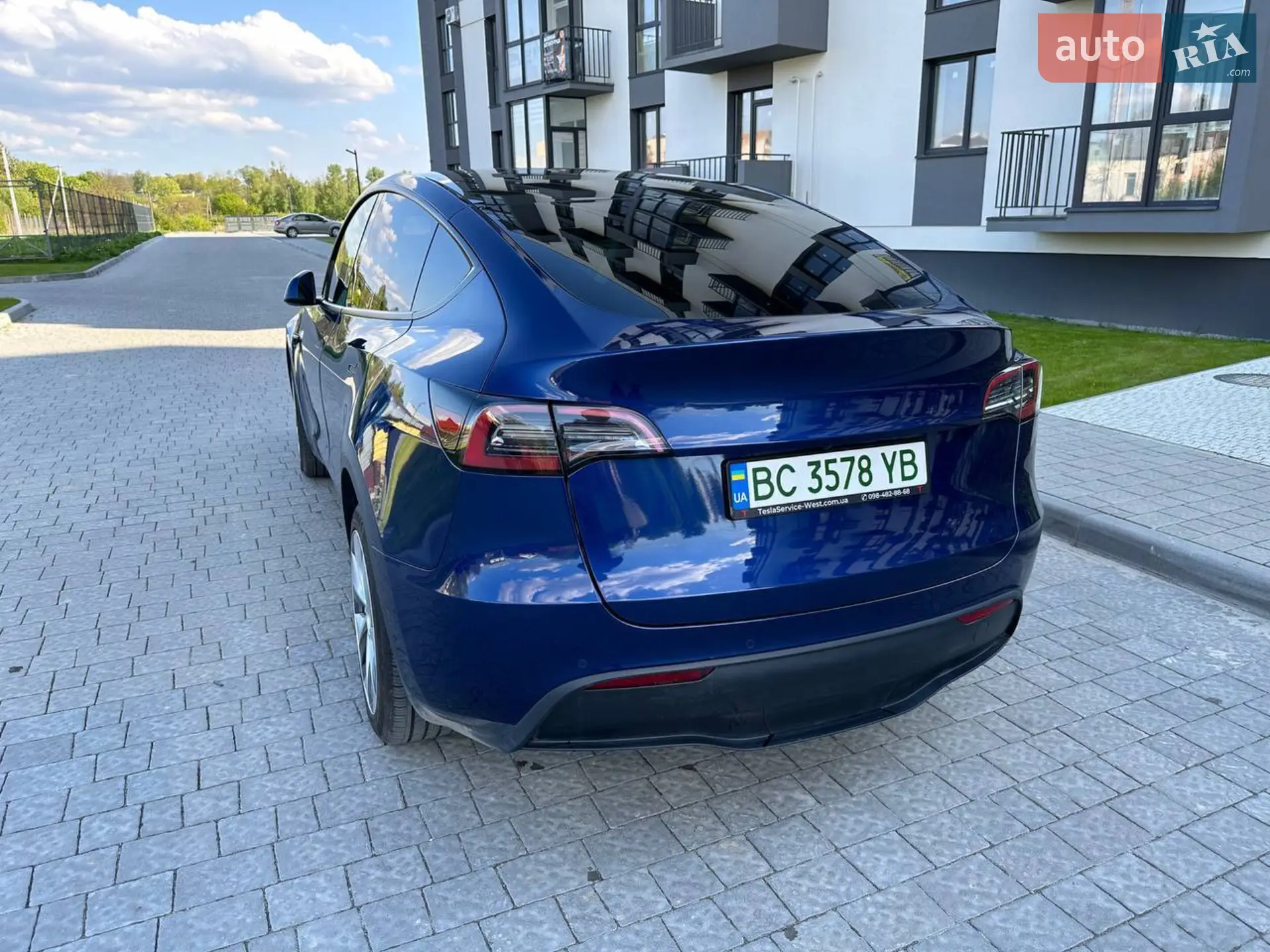 2022 Tesla Model Y - мініатюра 5