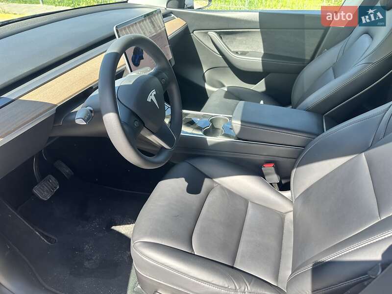 Внедорожник / Кроссовер Tesla Model Y 2020 в Буче