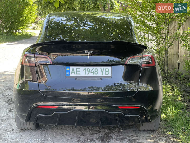 Внедорожник / Кроссовер Tesla Model Y 2023 в Днепре