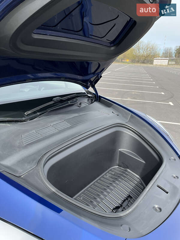 Внедорожник / Кроссовер Tesla Model Y 2020 в Виннице