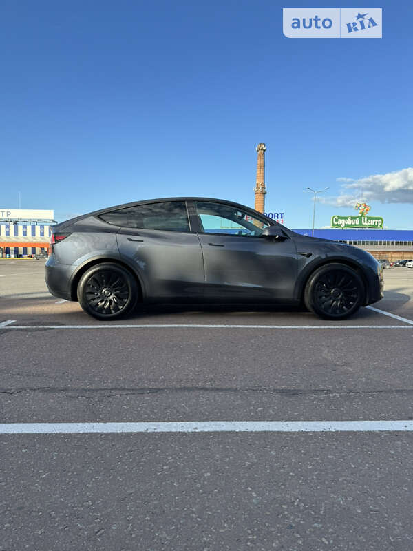 Позашляховик / Кросовер Tesla Model Y 2021 в Львові