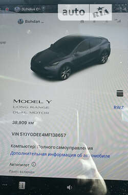 Внедорожник / Кроссовер Tesla Model Y 2021 в Львове