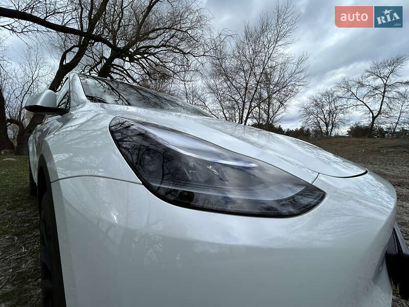 Позашляховик / Кросовер Tesla Model Y 2022 в Черкасах