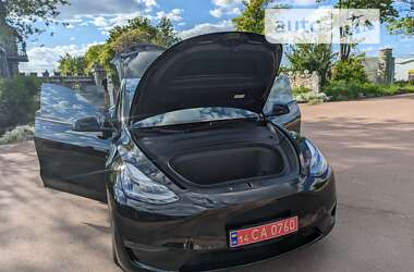 Позашляховик / Кросовер Tesla Model Y 2021 в Івано-Франківську