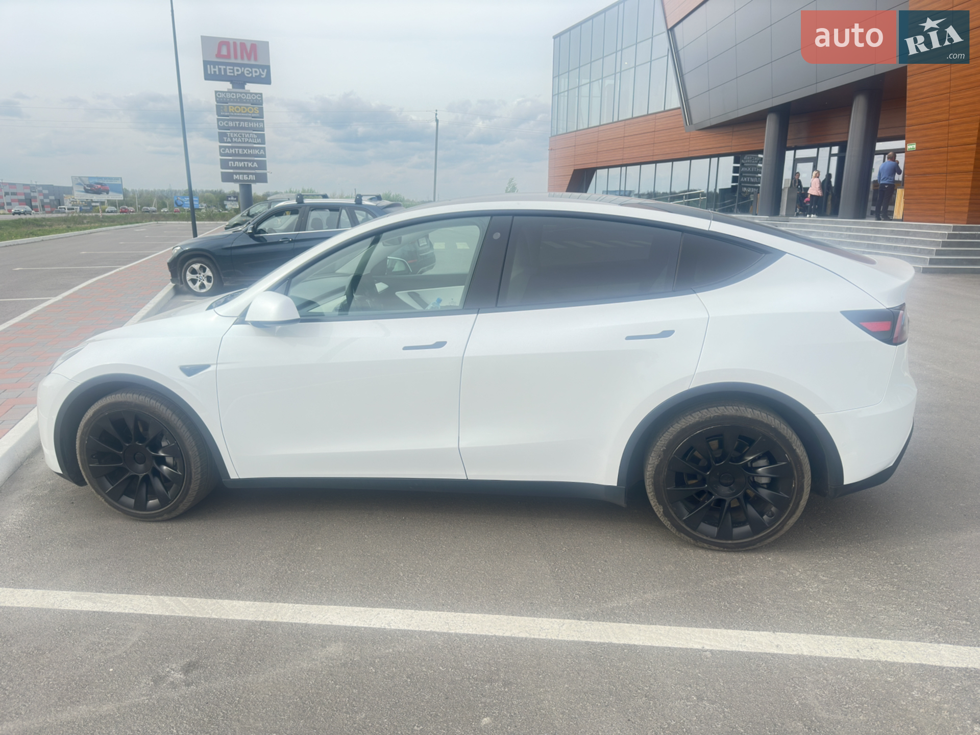 2021 Tesla Model Y - мініатюра 4