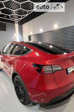 Внедорожник / Кроссовер Tesla Model Y 2022 в Киеве