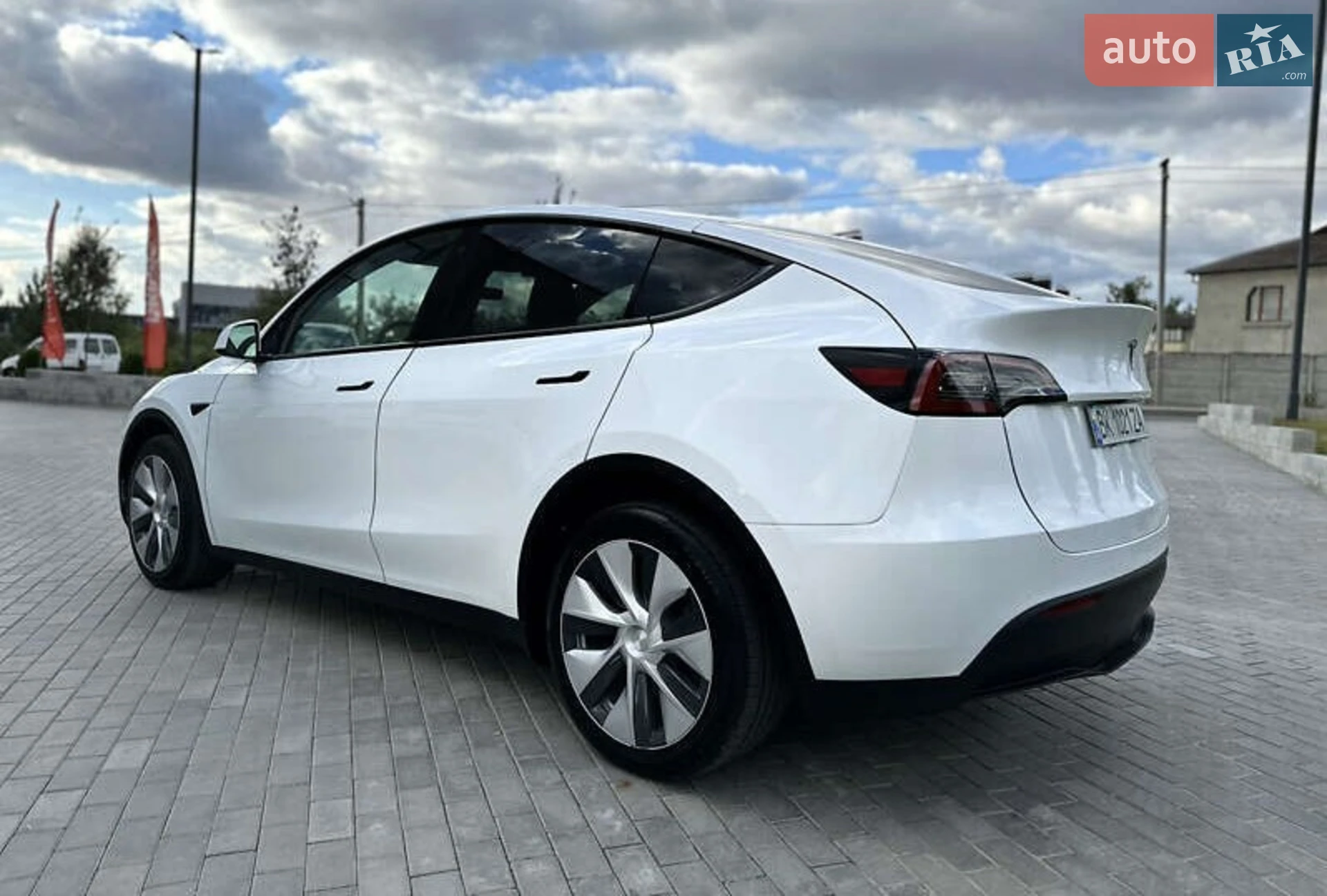 2023 Tesla Model Y - мініатюра 5