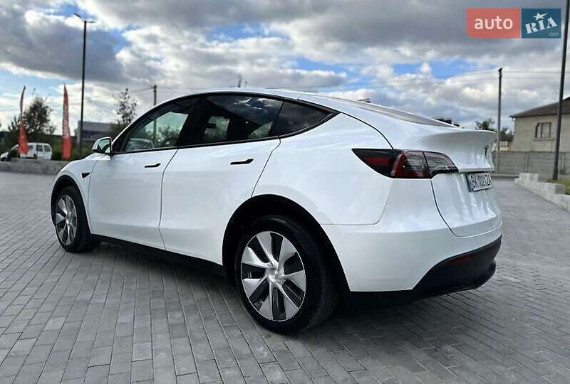 Внедорожник / Кроссовер Tesla Model Y 2023 в Киеве