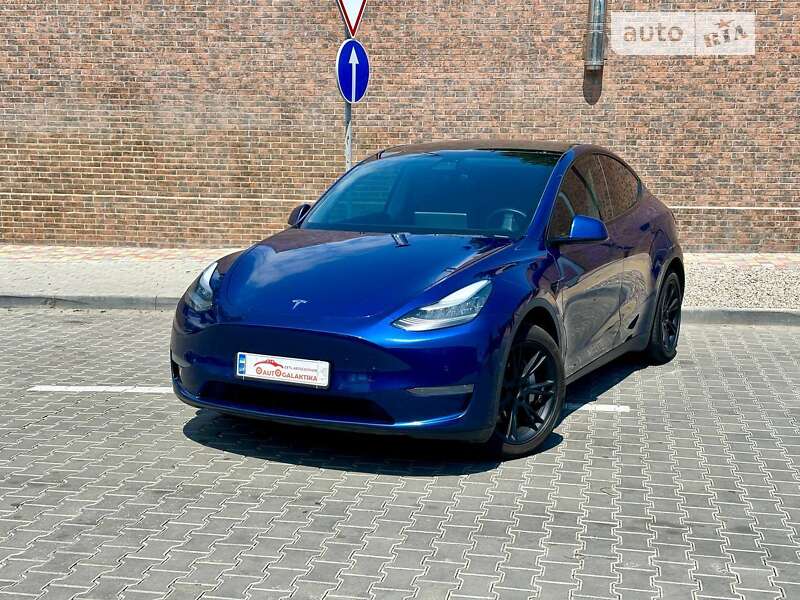 Внедорожник / Кроссовер Tesla Model Y 2020 в Одессе