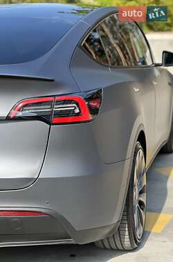 Внедорожник / Кроссовер Tesla Model Y 2022 в 