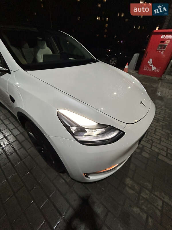 Позашляховик / Кросовер Tesla Model Y 2022 в Черкасах