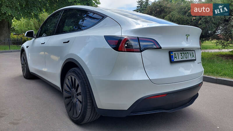 Внедорожник / Кроссовер Tesla Model Y 2022 в Киеве