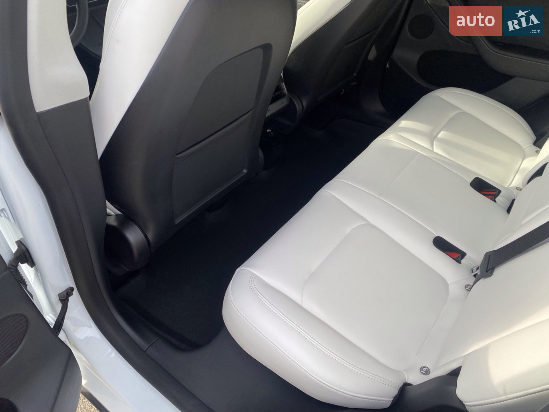 2022 Tesla Model Y - мініатюра 30
