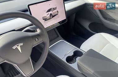 Внедорожник / Кроссовер Tesla Model Y 2022 в Киеве