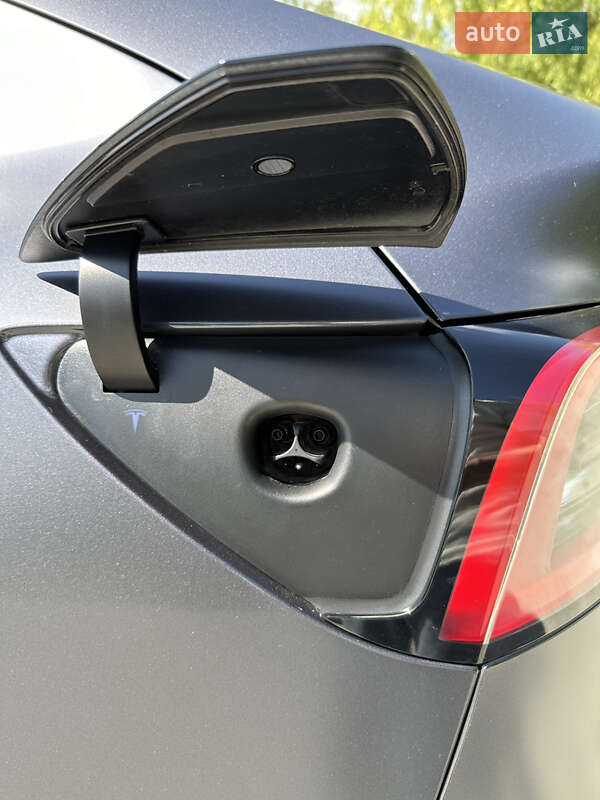 Внедорожник / Кроссовер Tesla Model Y 2023 в Дрогобыче фото 6 Внедорожник / Кроссовер Tesla Model Y 2023 в Дрогобыче