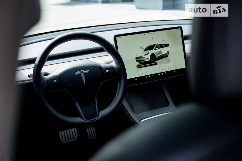 Внедорожник / Кроссовер Tesla Model Y 2022 в Киеве