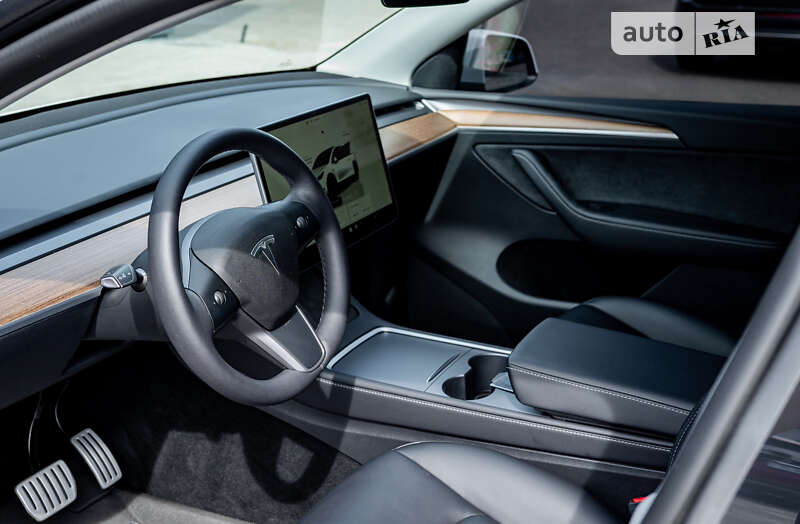 Внедорожник / Кроссовер Tesla Model Y 2022 в Киеве