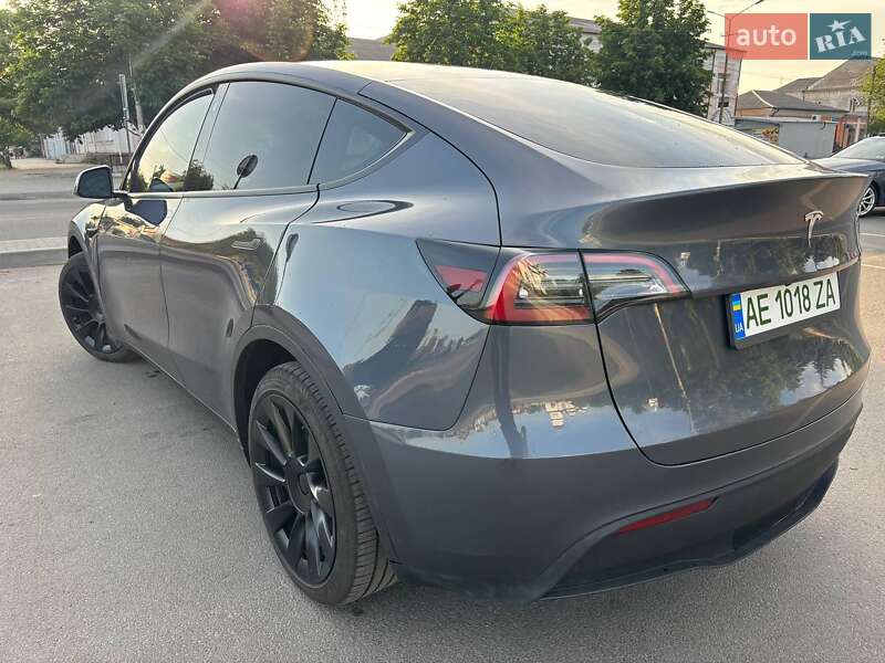 Внедорожник / Кроссовер Tesla Model Y 2023 в Новомосковске