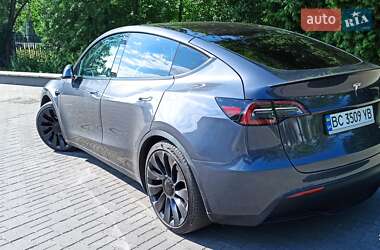 Внедорожник / Кроссовер Tesla Model Y 2022 в Львове