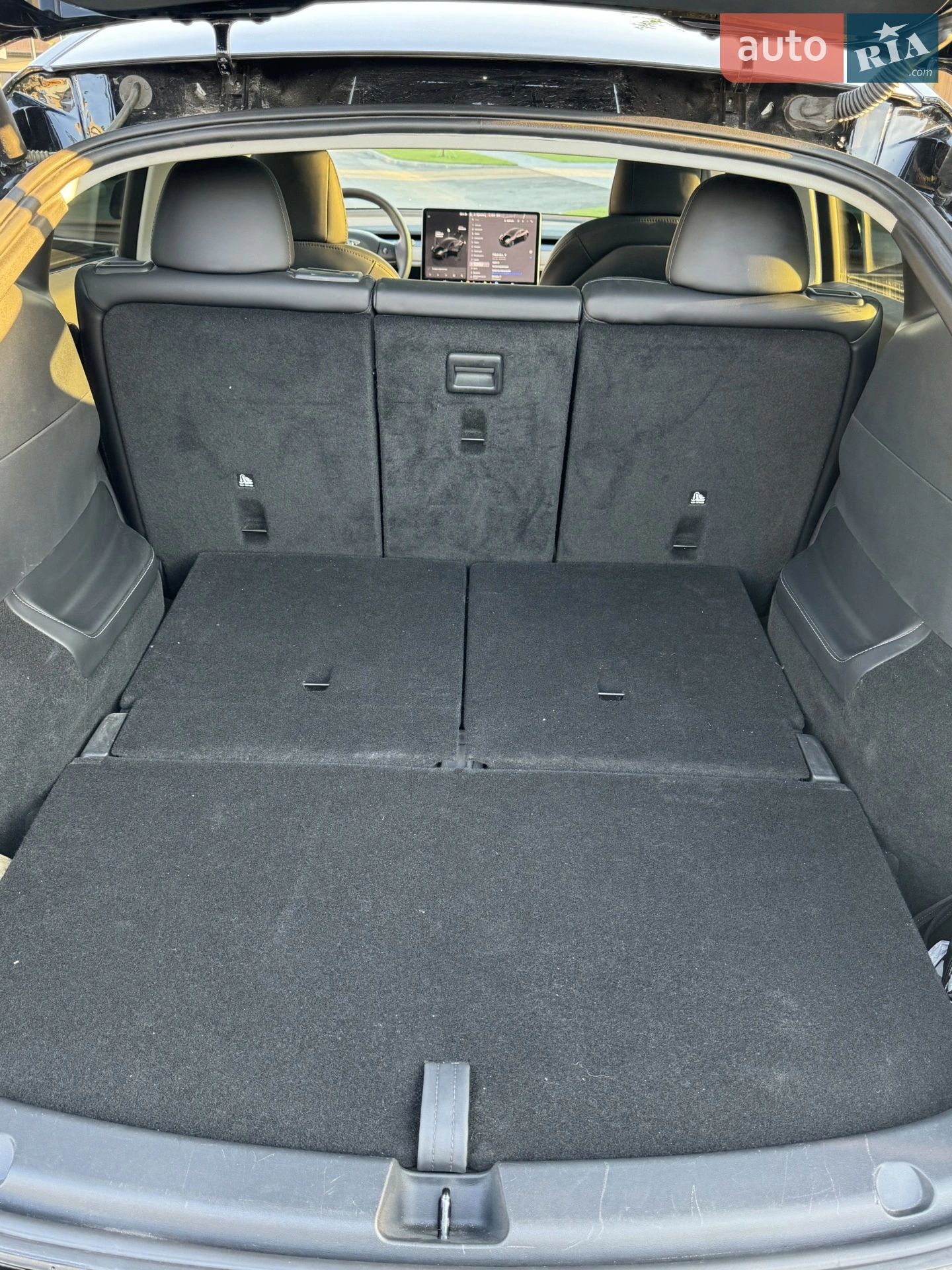2022 Tesla Model Y - мініатюра 23