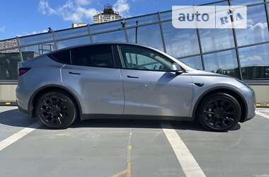 Позашляховик / Кросовер Tesla Model Y 2023 в Києві