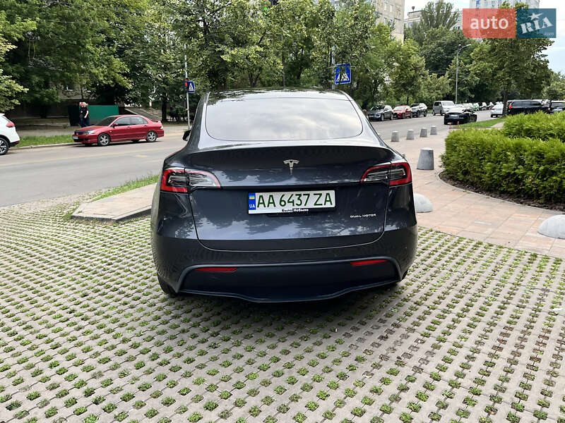 Позашляховик / Кросовер Tesla Model Y 2021 в Києві